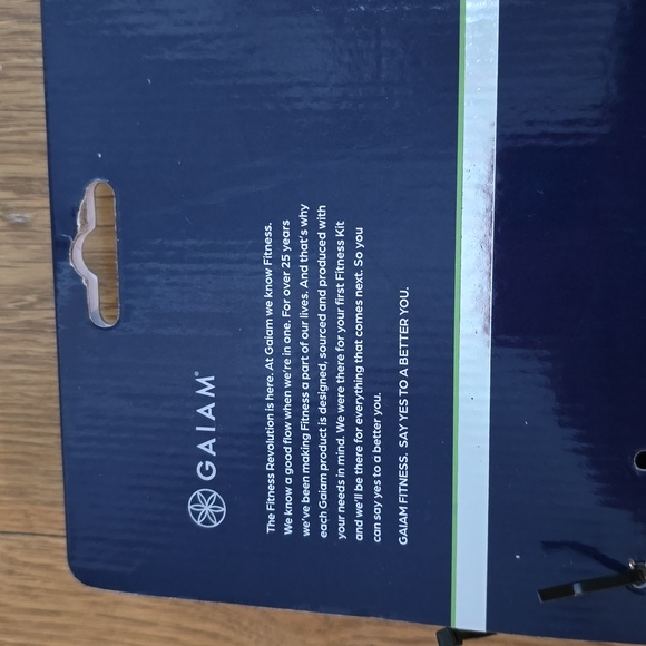 GAIAM BRAND 9 FOOT LONG 1 POUND BLUE & BLACK WEIGHTED JUMP ROPE - Picture 6 of 8